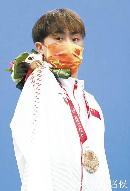 残特奥会聚焦|“无臂飞鱼”袁伟译:跨越人生新起点 残特奥会聚焦|“无臂飞鱼”袁伟译:跨越人生新起点